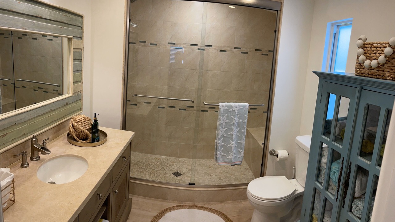 Photo of Bathroom in Cross Key Waterways