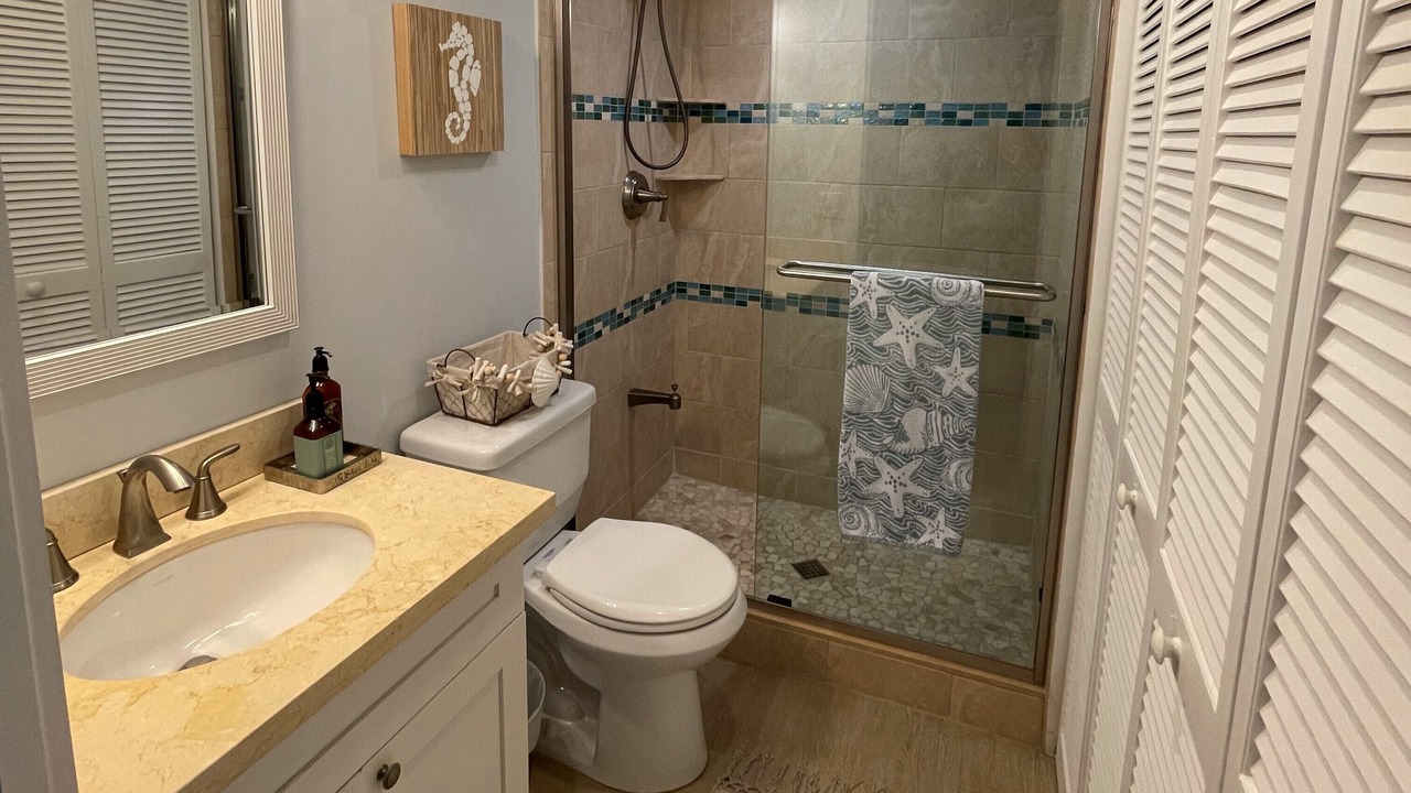 Photo of Bathroom in Cross Key Waterways