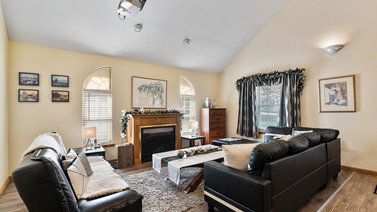 Photo of Livingroom in Tunkhannock Township
