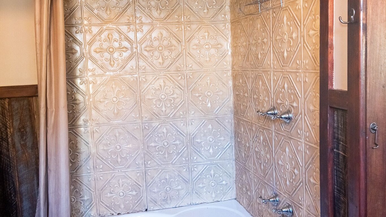 Photo of Bathroom in Boorolite