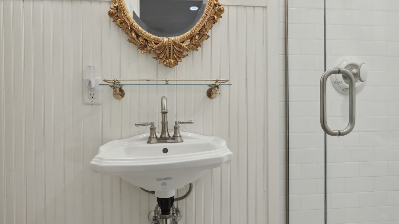 Photo of Bathroom in Navarre