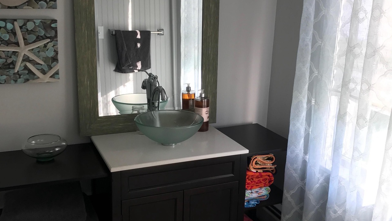 Photo of Bathroom in Hunts Point