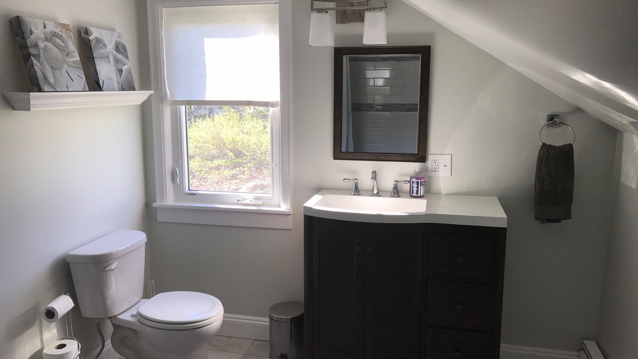 Photo of Bathroom in Hunts Point