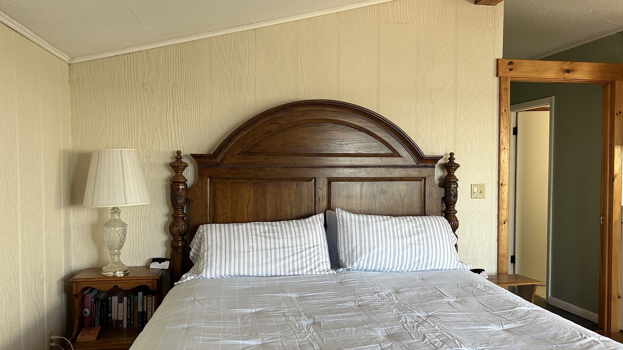Photo of Bedroom in Town of Somerset