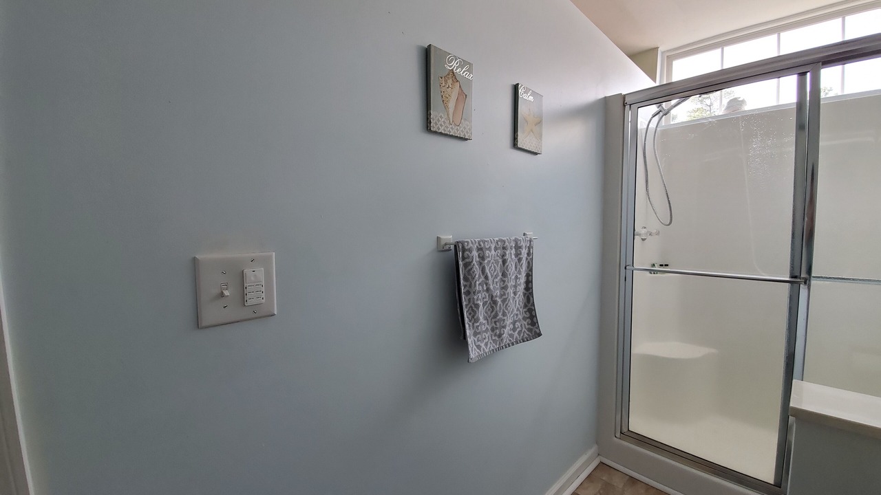 Photo of Bathroom in Garden City