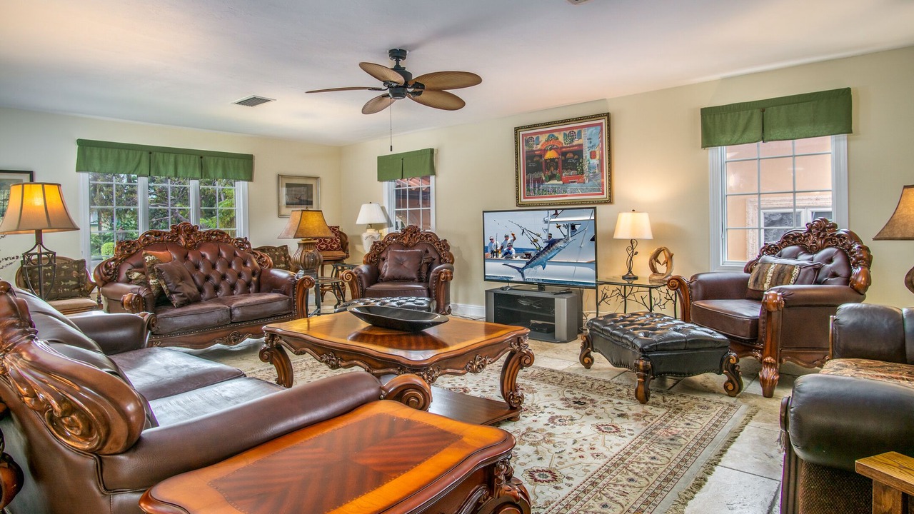 Photo of Livingroom in Marathon