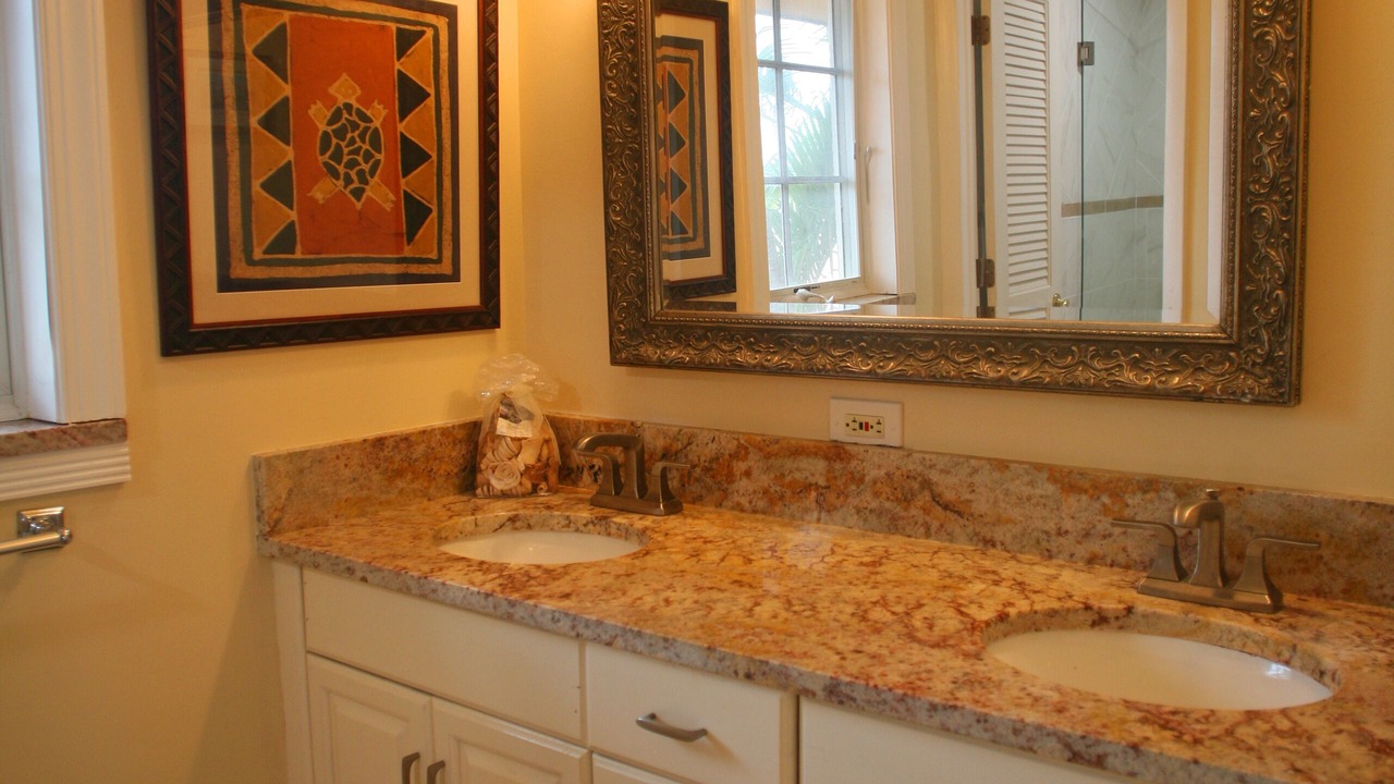 Photo of Bathroom in Marathon