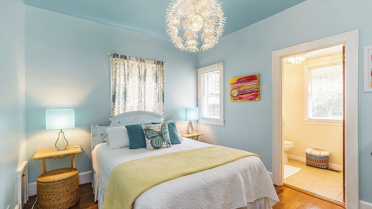 Photo of Bedroom in Berea