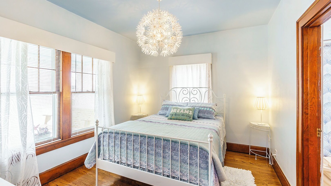 Photo of Bedroom in Berea