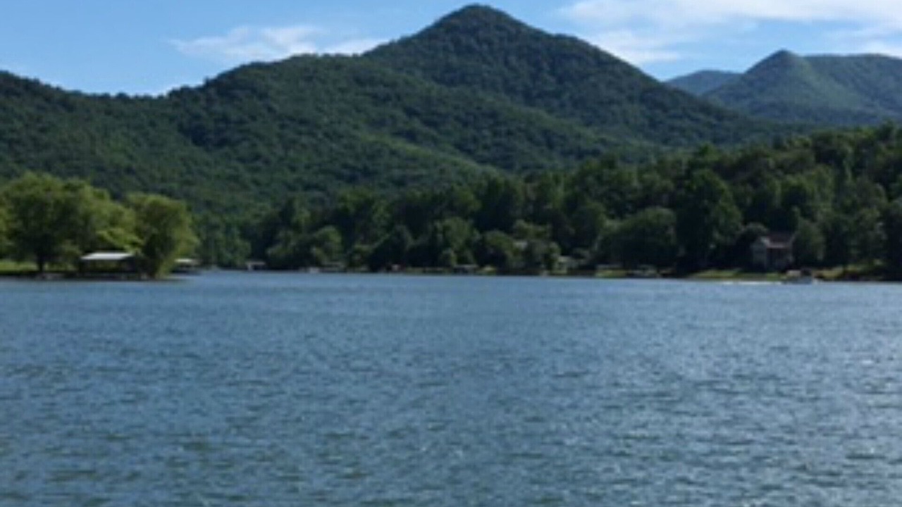 Photo of Others in Nantahala Bay