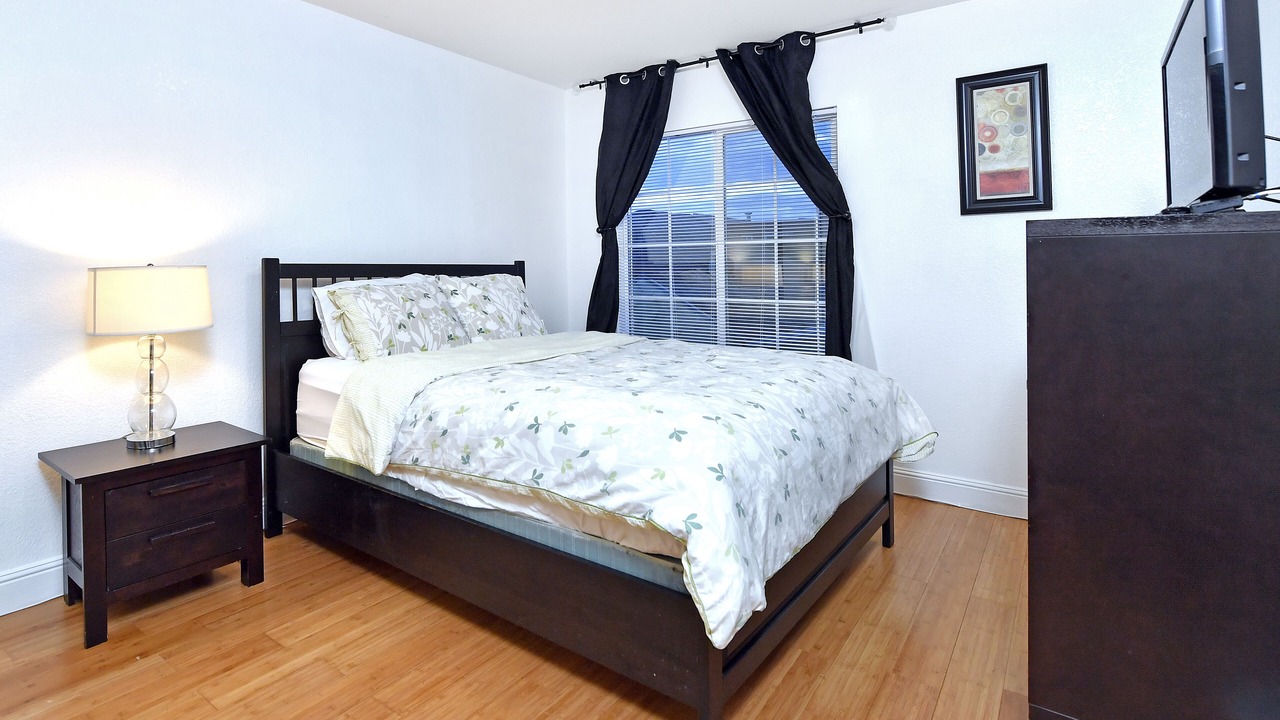 Photo of Bedroom in Outer Sunset