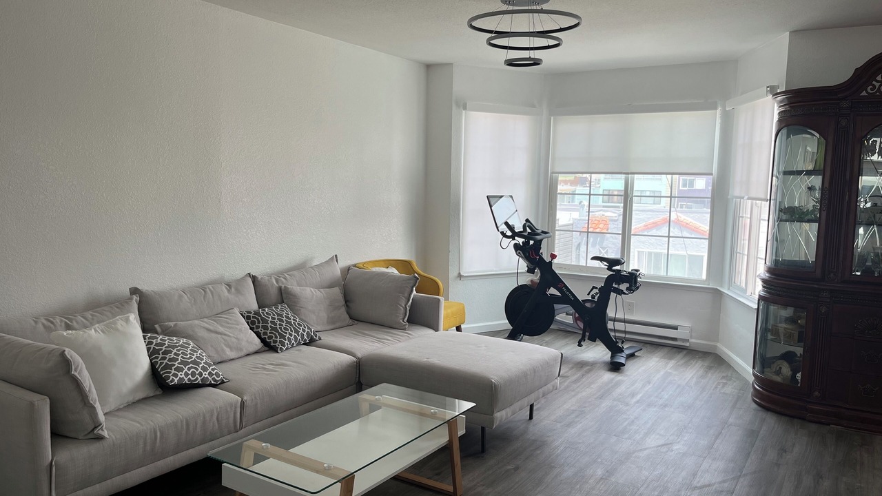 Photo of Livingroom in Outer Sunset