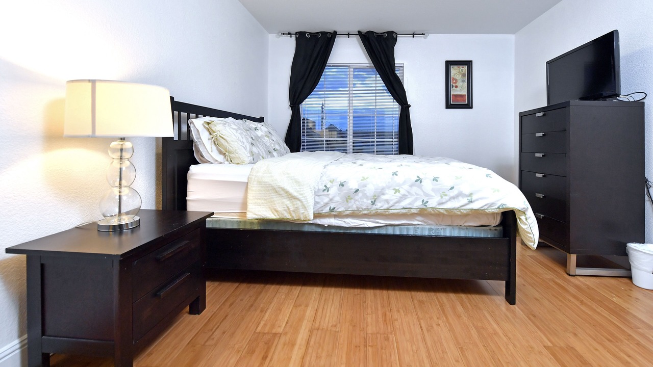 Photo of Bedroom in Outer Sunset