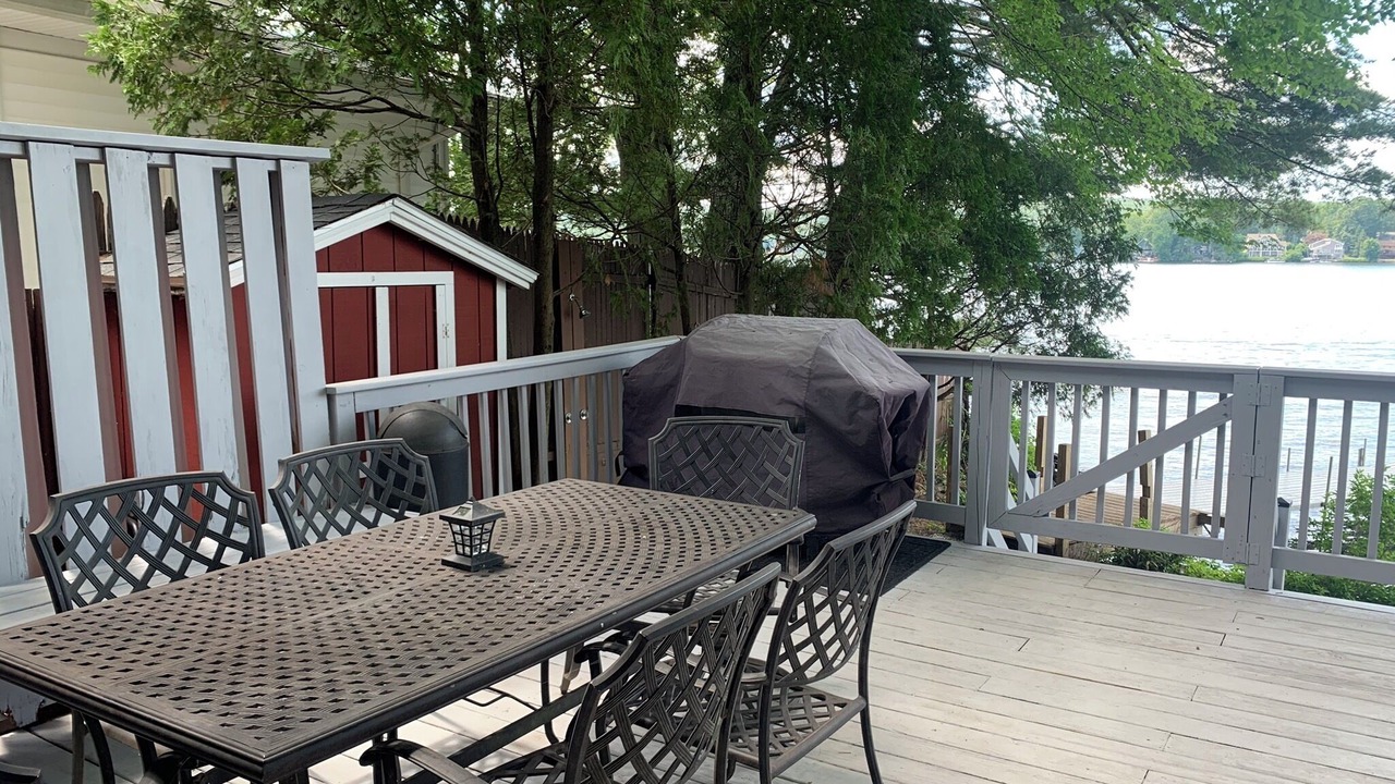 Photo of Outdoor in Lake Pocotopaug