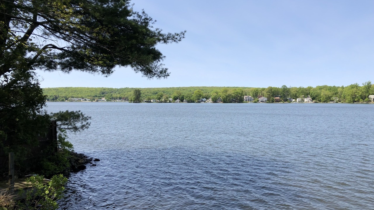 Photo of Others in Lake Pocotopaug