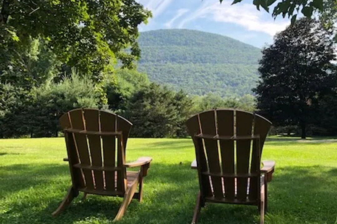 Photo of Outdoor in Lake Hill