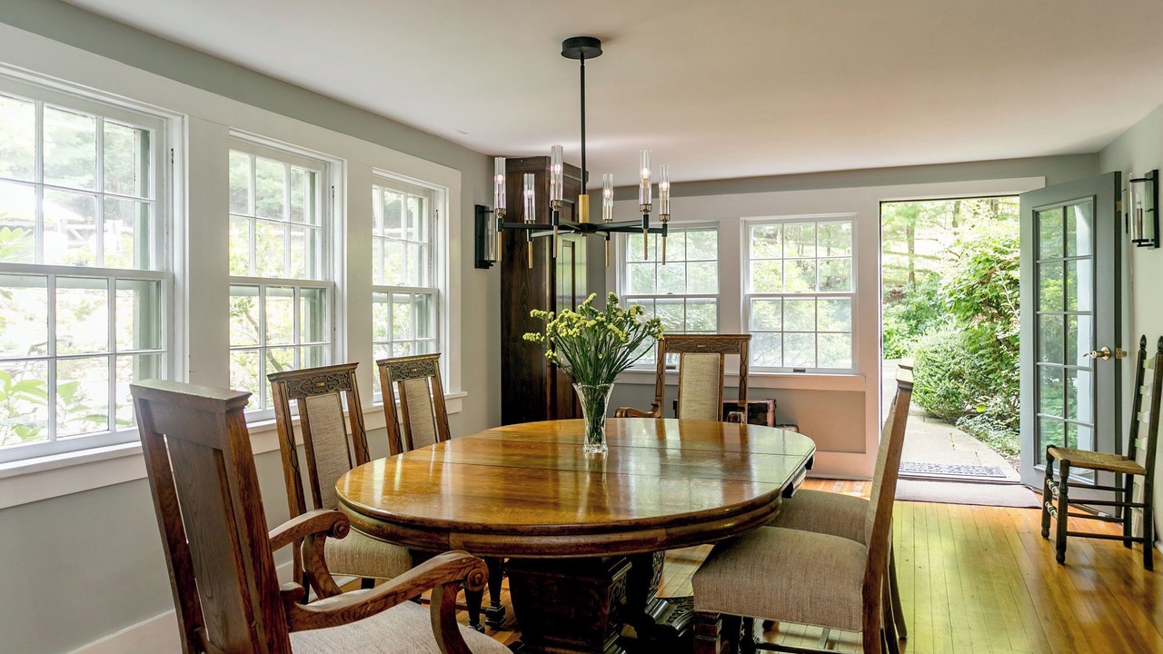 Photo of Others in Lake Hill