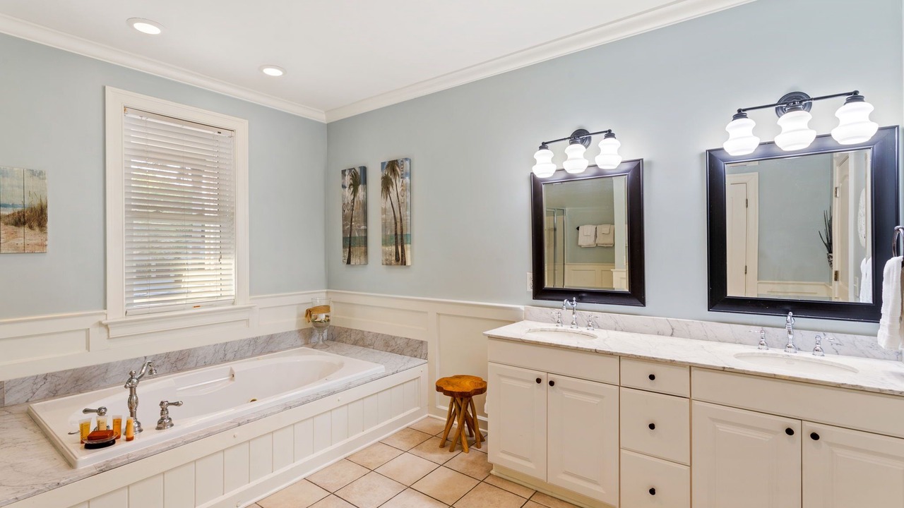 Photo of Bathroom in Isle of Palms