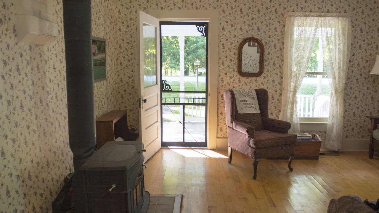Photo of Bedroom in Compton