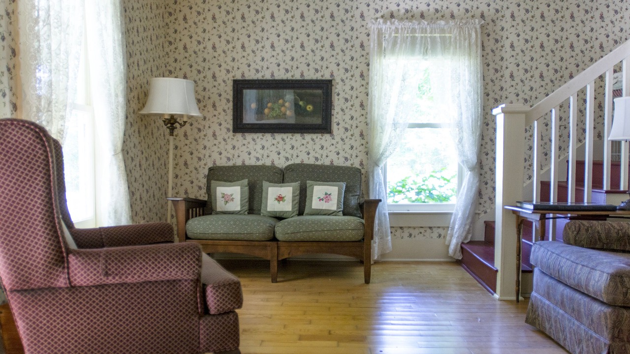 Photo of Bedroom in Compton