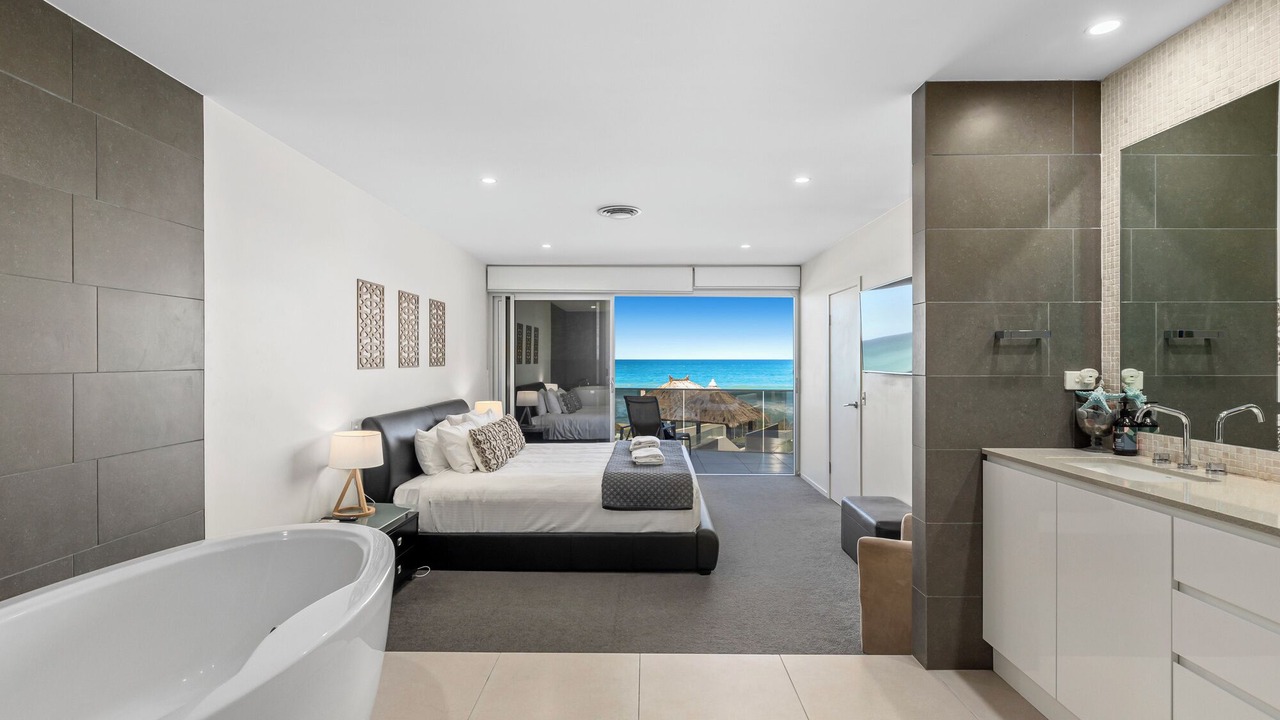 Photo of Bedroom in Sapphire Beach