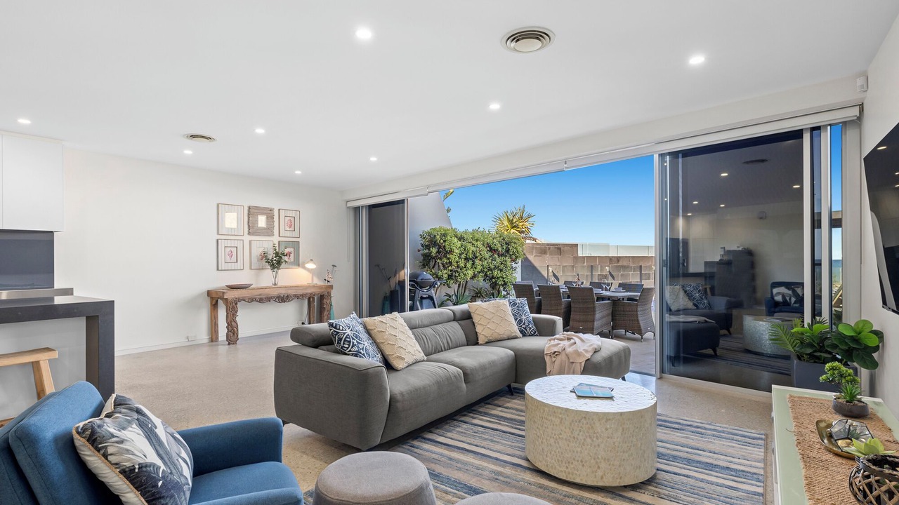 Photo of Livingroom in Sapphire Beach