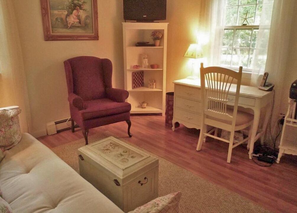 Photo of Livingroom in Northwest Harwich