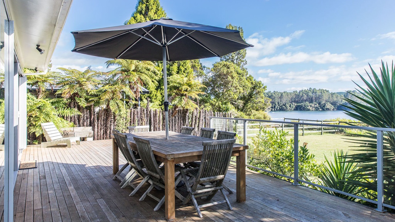 Photo of Others in Tikitere