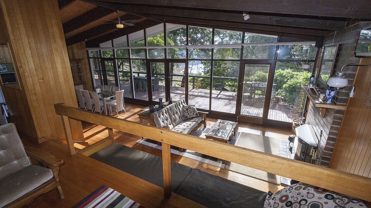 Photo of Livingroom in Taylor Bay