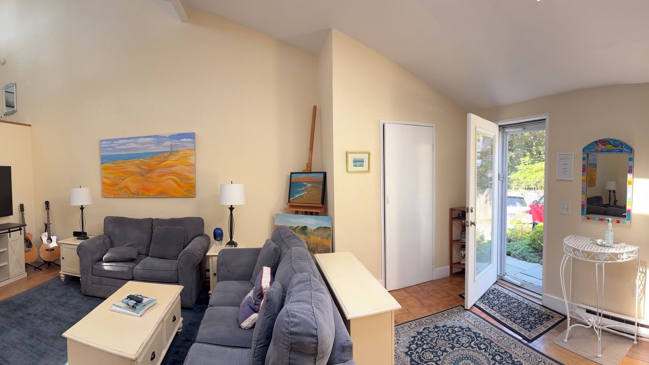 Photo of Livingroom in Provincetown