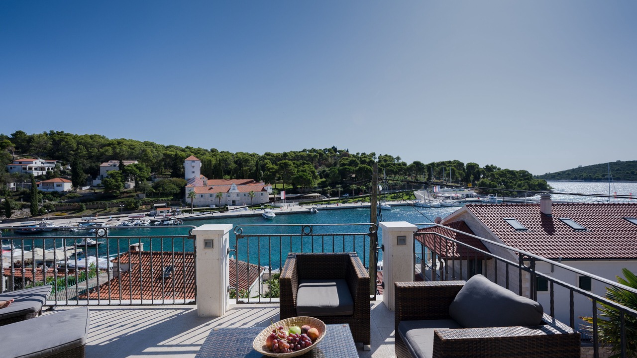 Photo of Patio Balcony in Maslinica