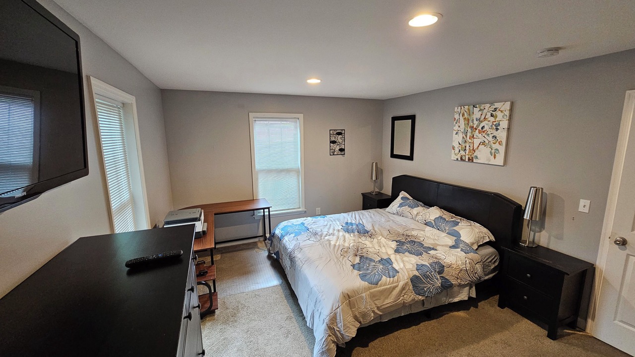 Photo of Bedroom in Saratoga Springs