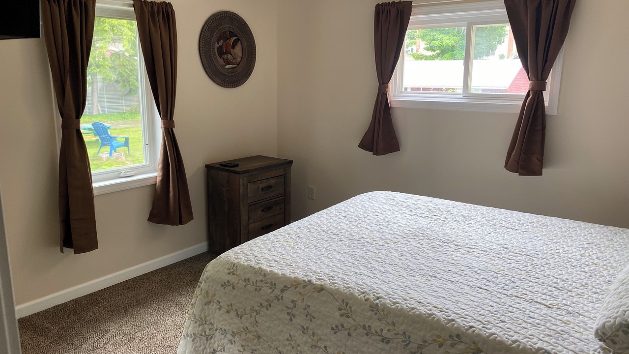 Photo of Bedroom in Munising