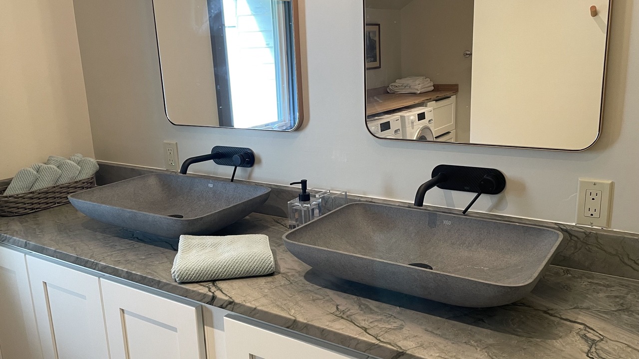 Photo of Bathroom in Hebron