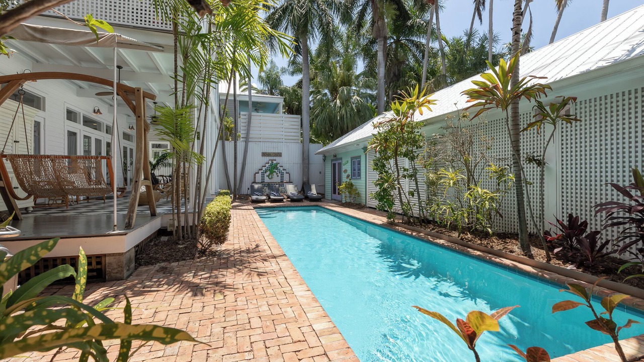 Photo of Others in Bahama Village