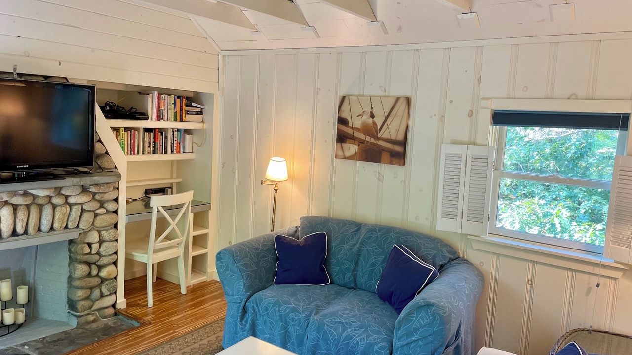 Photo of Livingroom in Edgartown