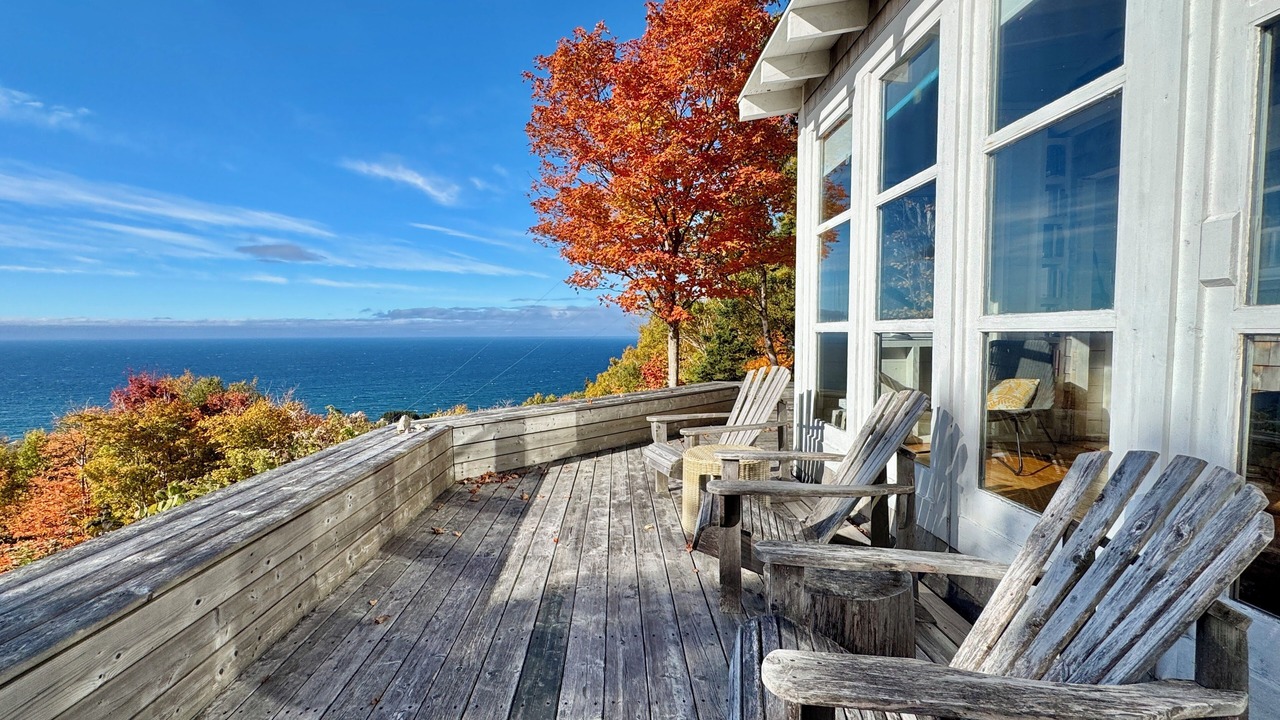 Photo of Patio Balcony in Chimney Corner