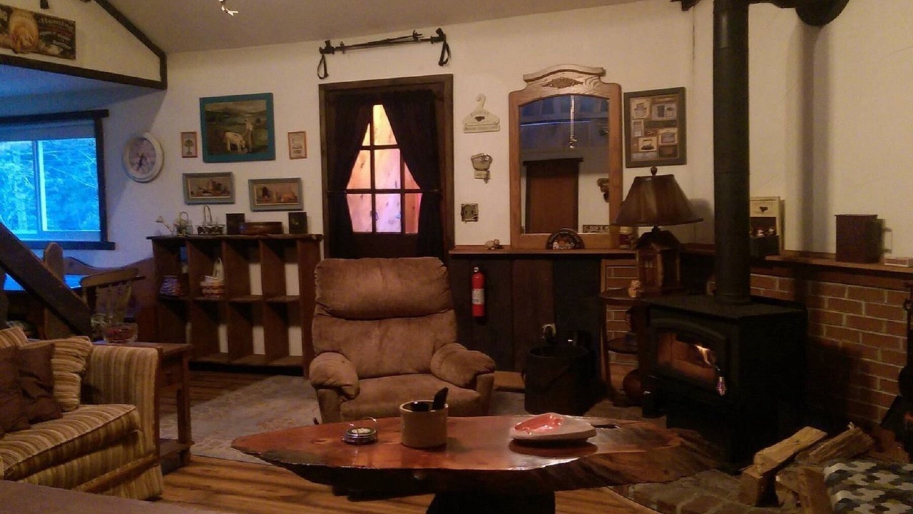 Photo of Livingroom in Bridgewater Corners