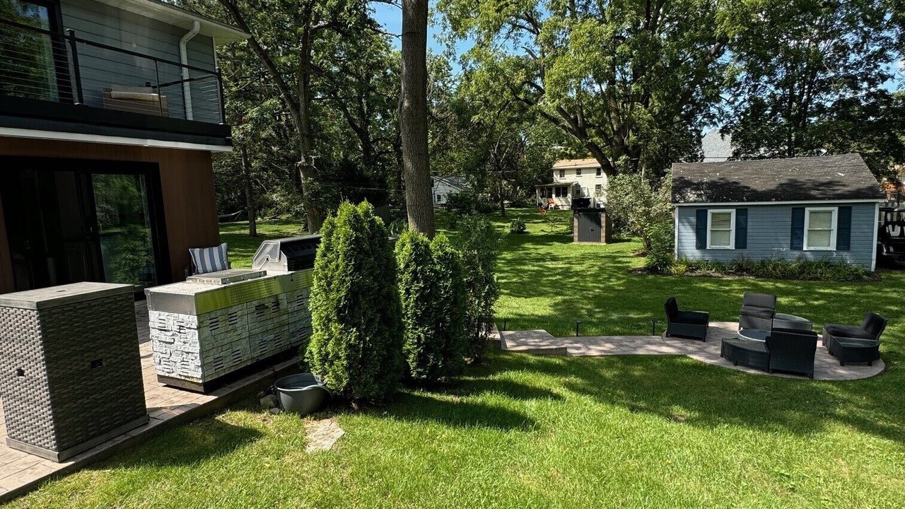 Photo of Patio Balcony in Williams Bay