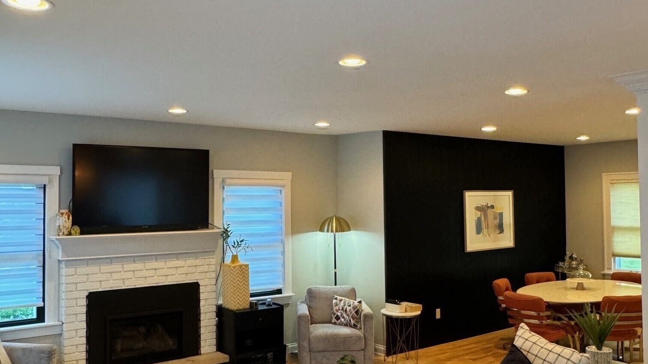 Photo of Livingroom in Williams Bay