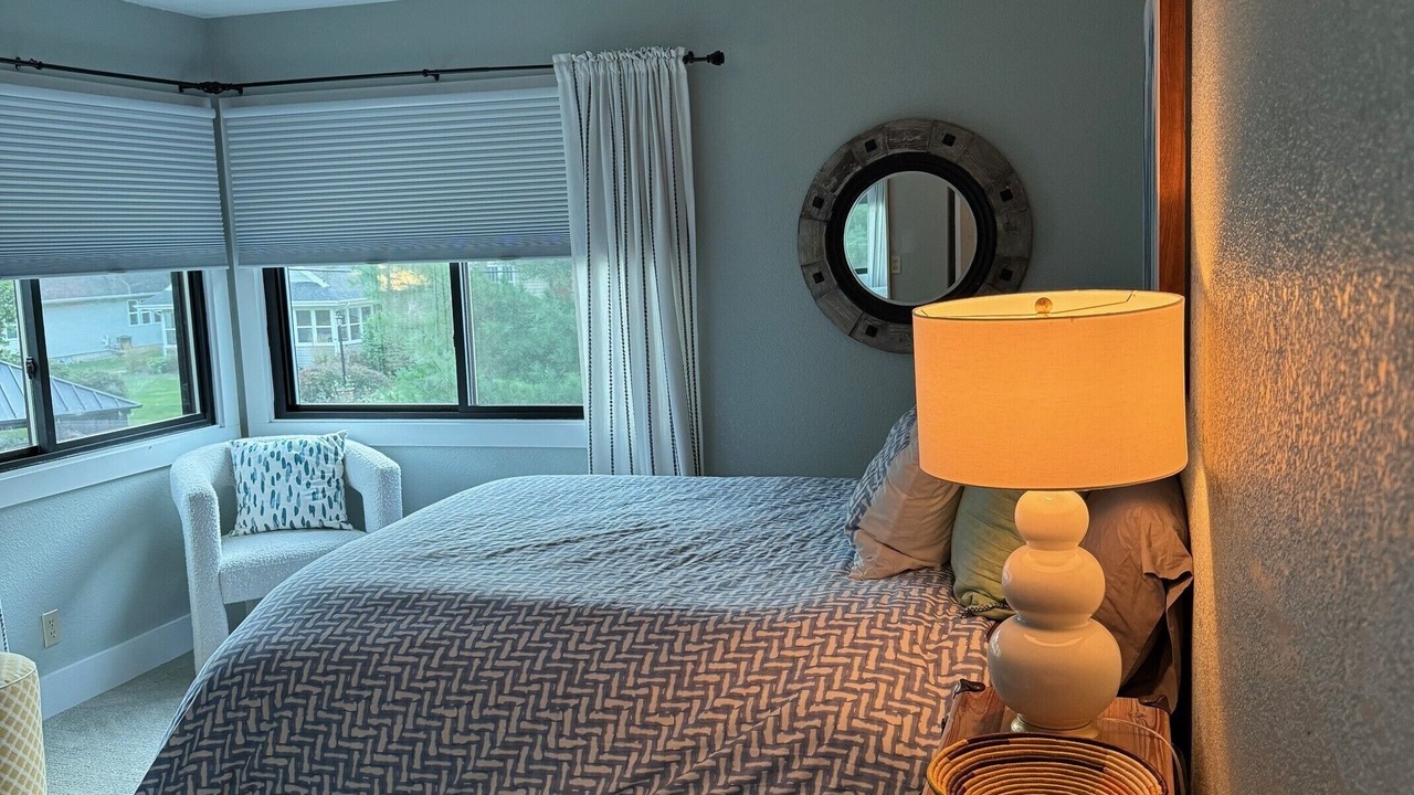 Photo of Bedroom in Williams Bay