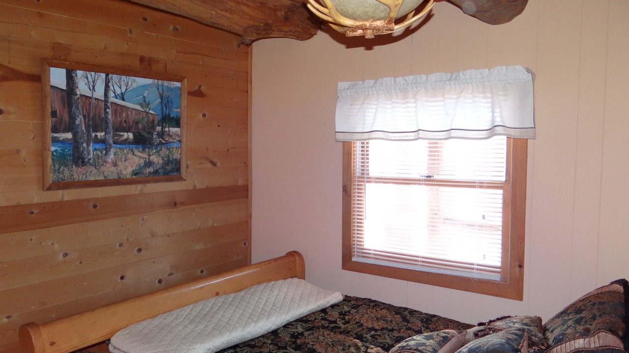 Photo of Bedroom in Rowland