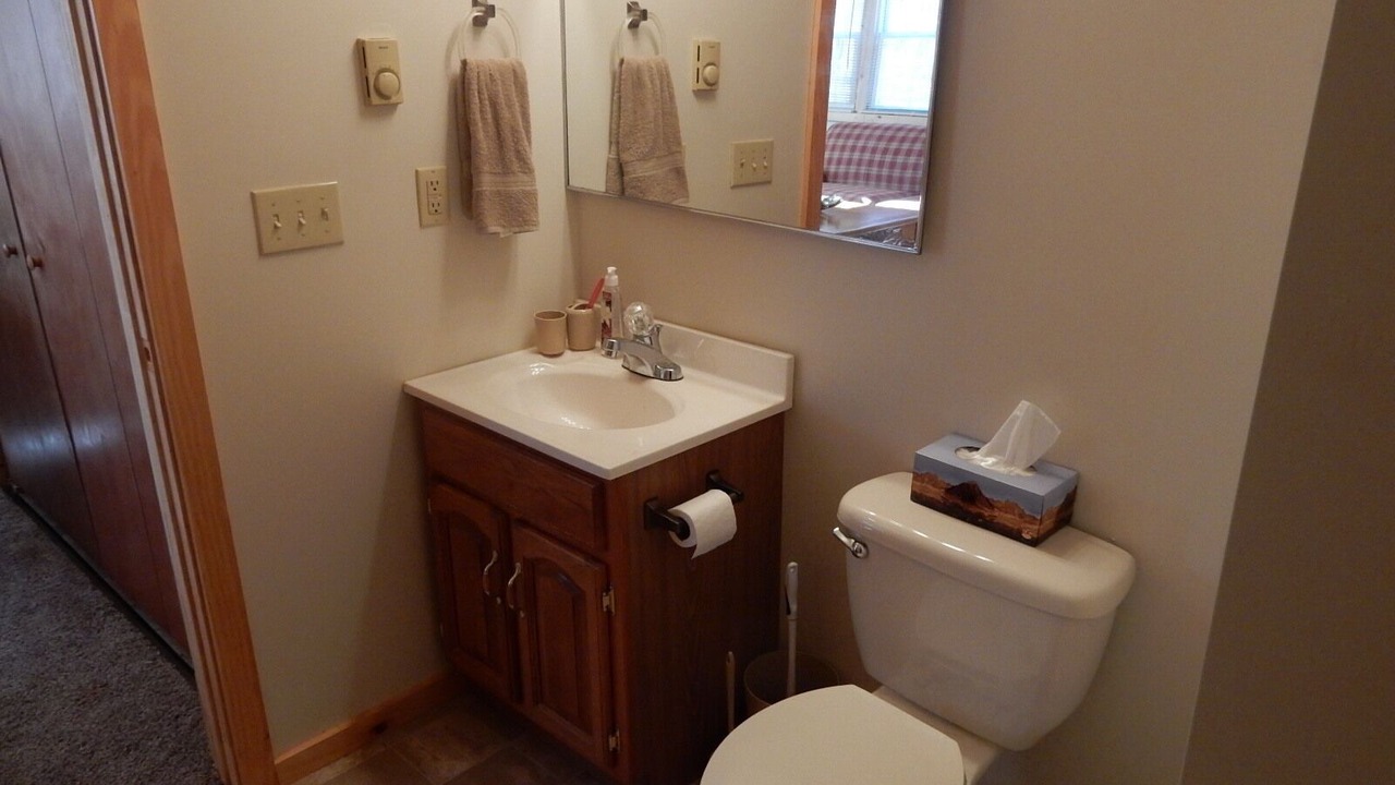 Photo of Bathroom in Rowland