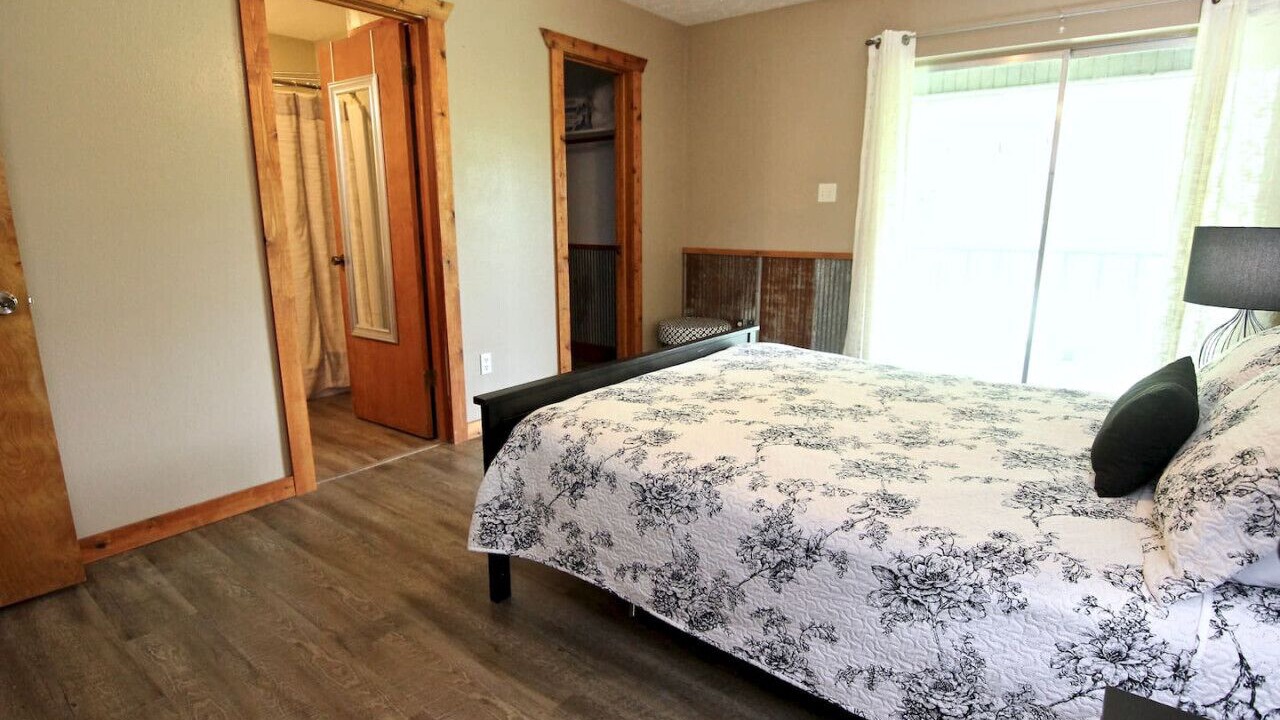 Photo of Bedroom in Martindale