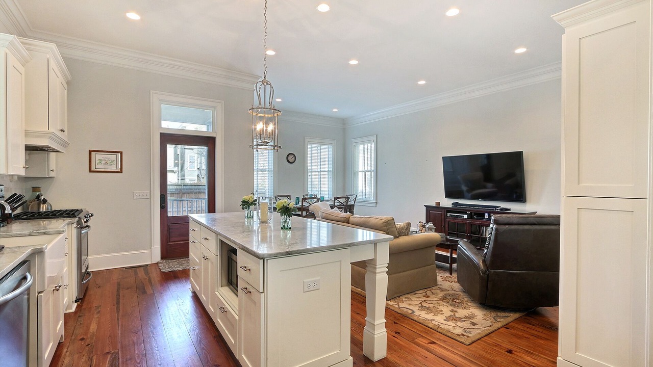 Photo of Others in Savannah Victorian District