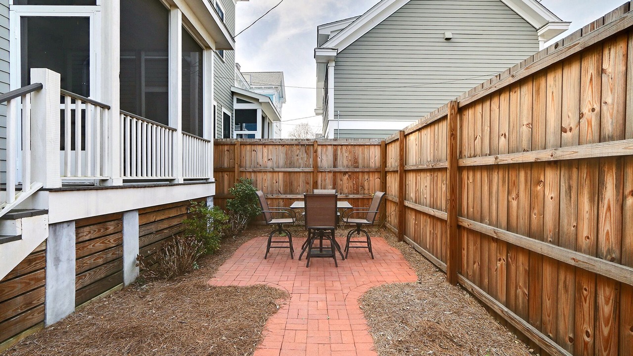 Photo of Outdoor in Savannah Victorian District