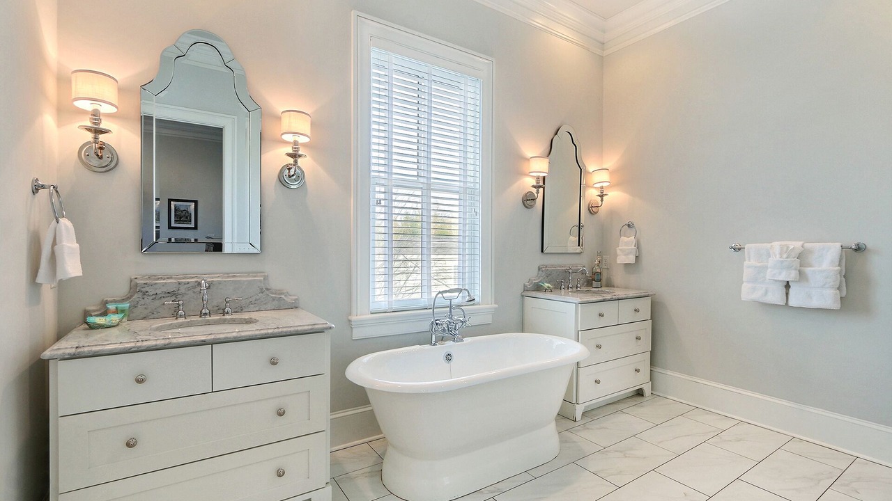 Photo of Bathroom in Savannah Victorian District