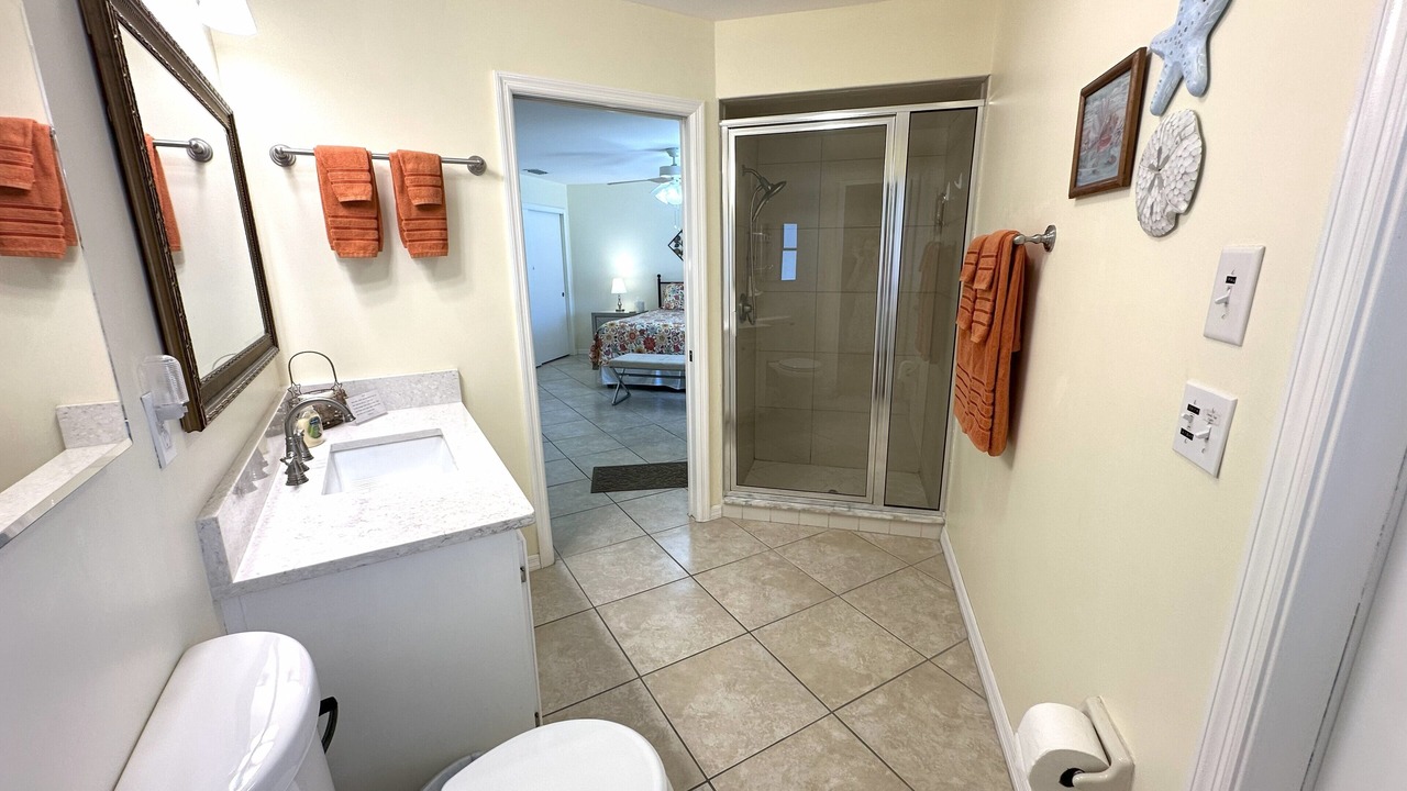 Photo of Bathroom in Pelican