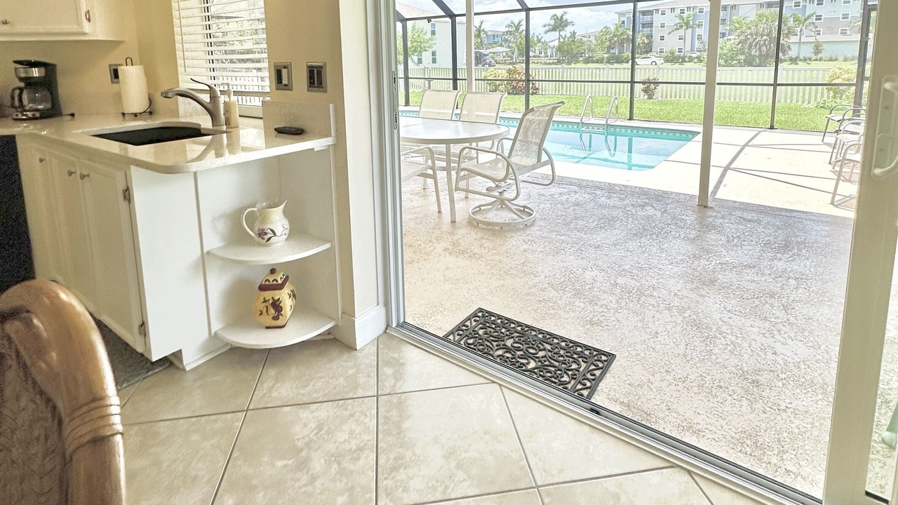 Photo of Outdoor in Pelican