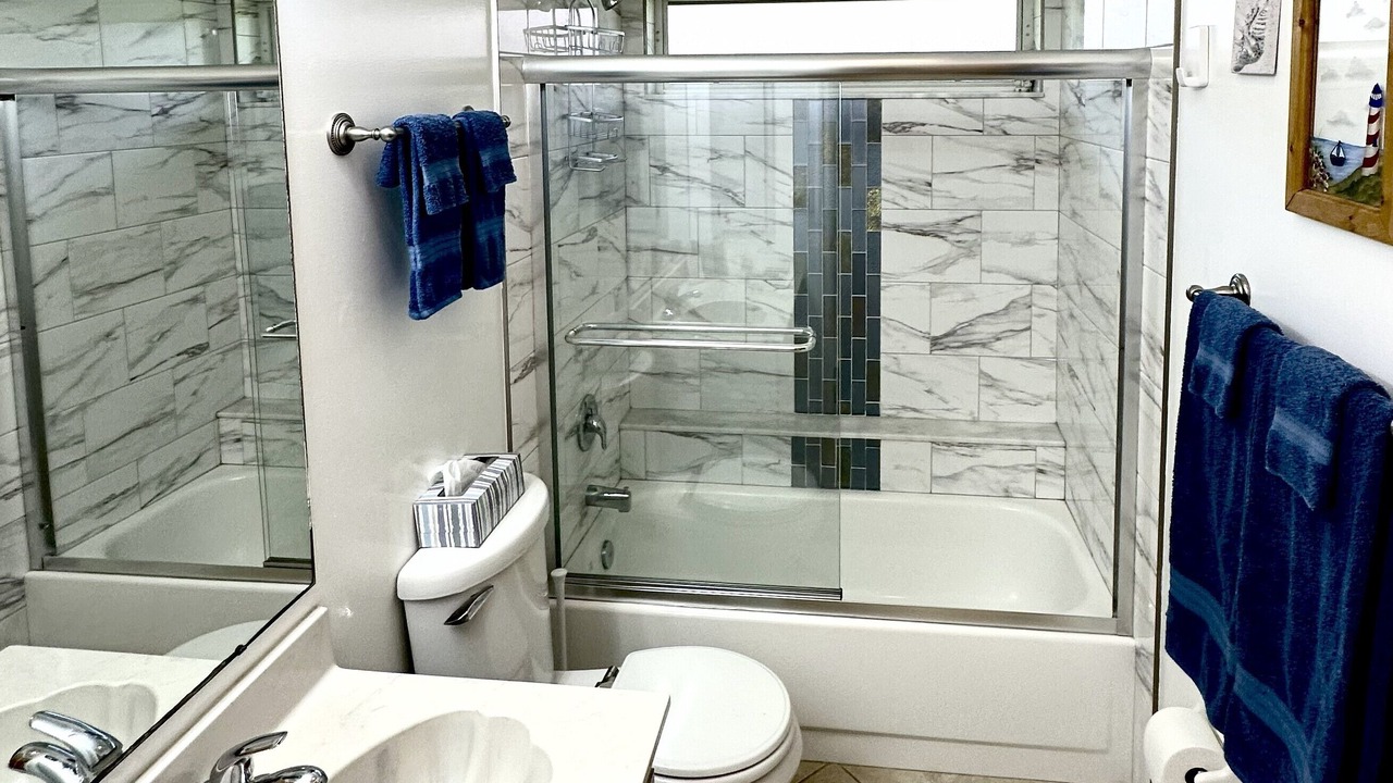 Photo of Bathroom in Pelican